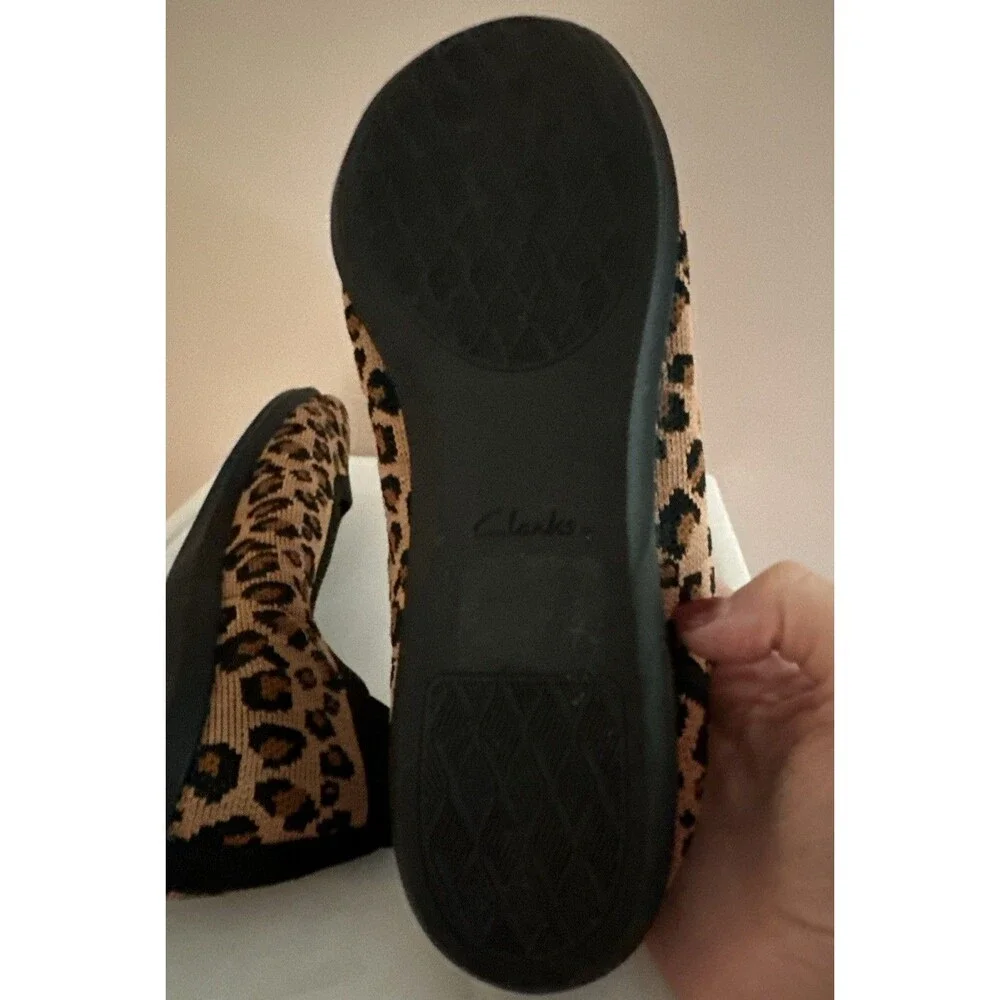 Women’s Cloudsteppers by Clarks Animal Print Stretch Flats Shoes Size 10